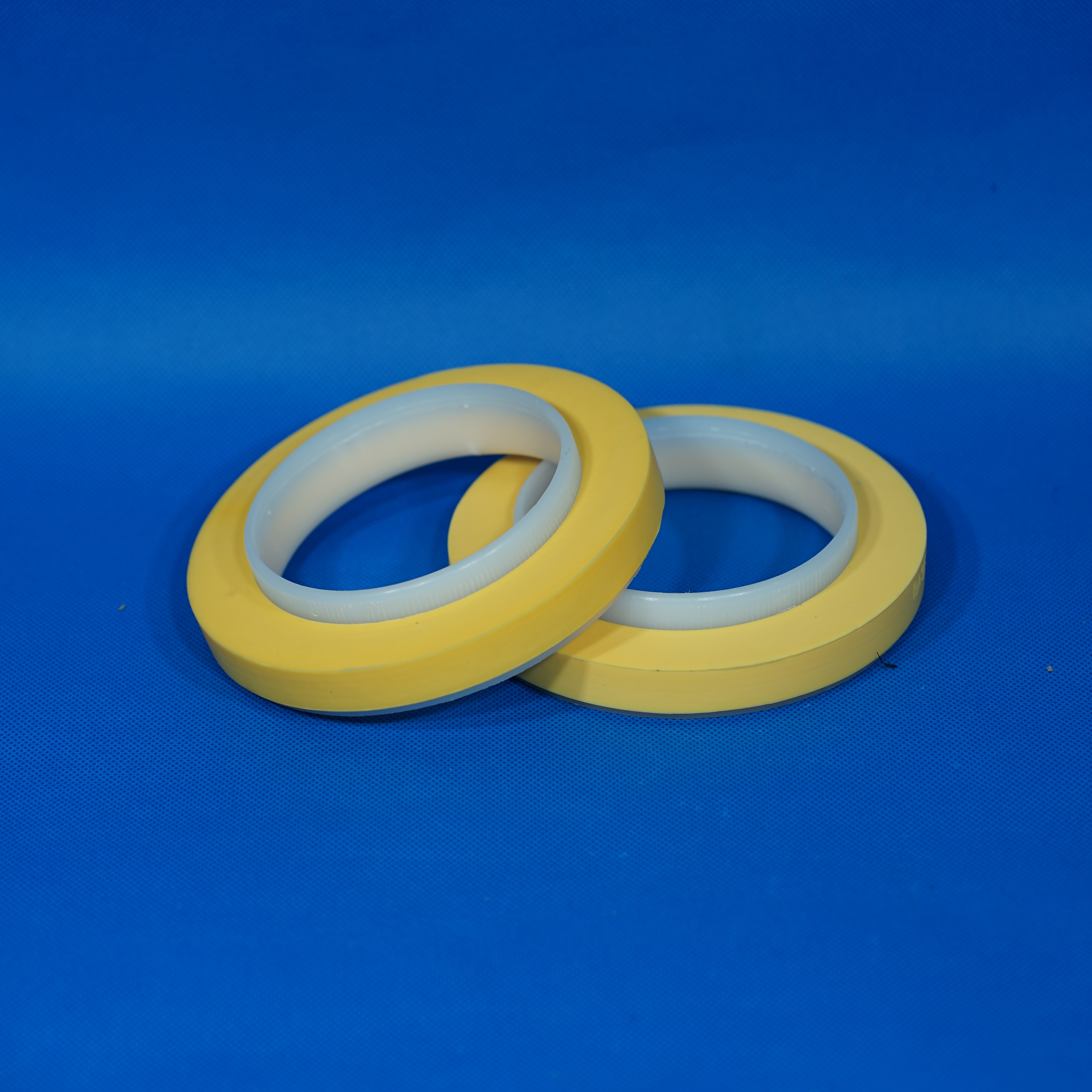 Jual Insulator Karet Tatakan Per Depan Atas Dodge Journey JC